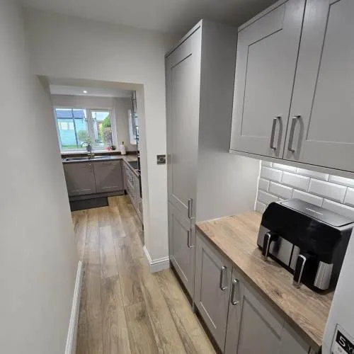 Bespoke wardrobes construction Swindon